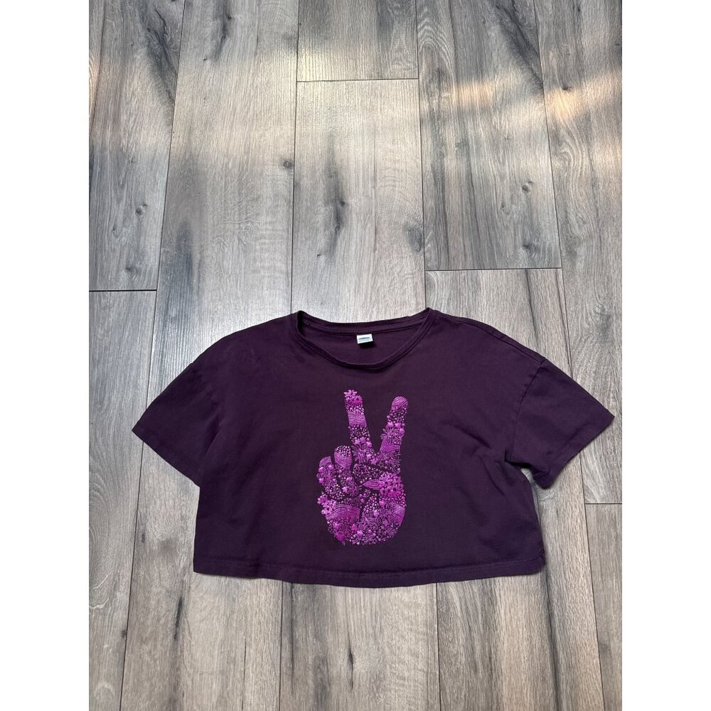 Old Navy Purple Cropped T-Shirt With Floral Peace Sign Graphic Size L (10-12)